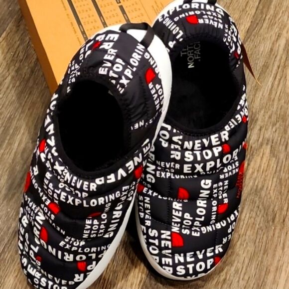 The North Face ThermoBall Traction Mule V - Picture 6 of 7